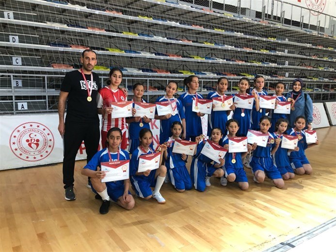 Elbeyli Orta Okulu Şampıyon!